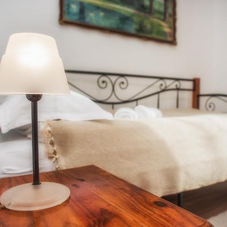 Tri Mudraca Inn Karanac Dış mekan fotoğraf