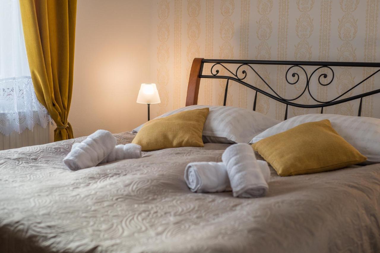 Tri Mudraca Inn Karanac Dış mekan fotoğraf